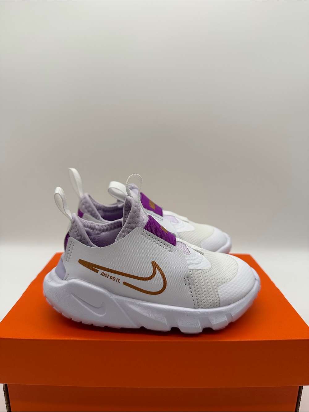 Nike Flex Runner 2 TD White Metallic DJ6039-101 Size 5C